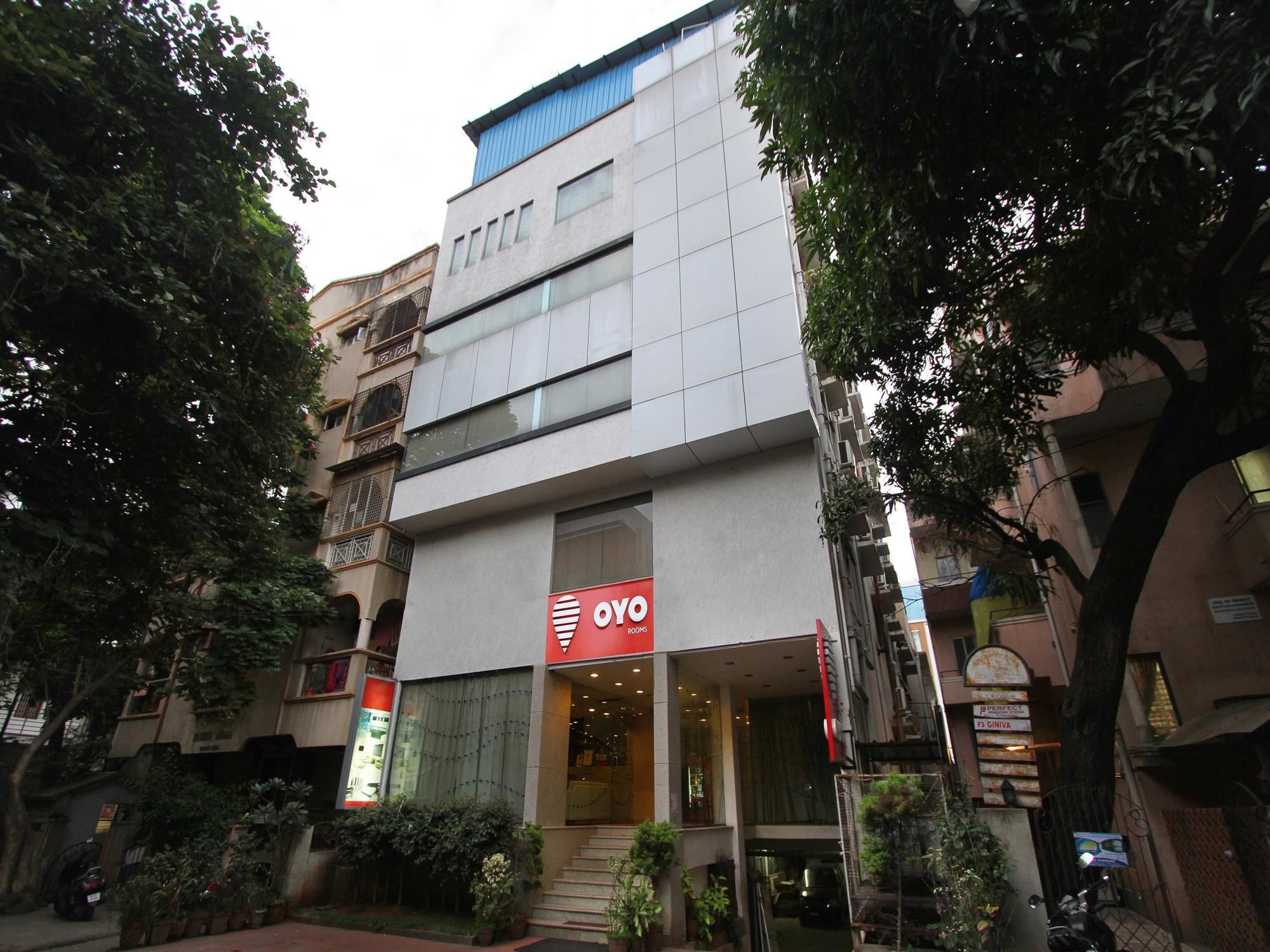 Oyo 435 Hotel Amshi International Bangalore Buitenkant foto