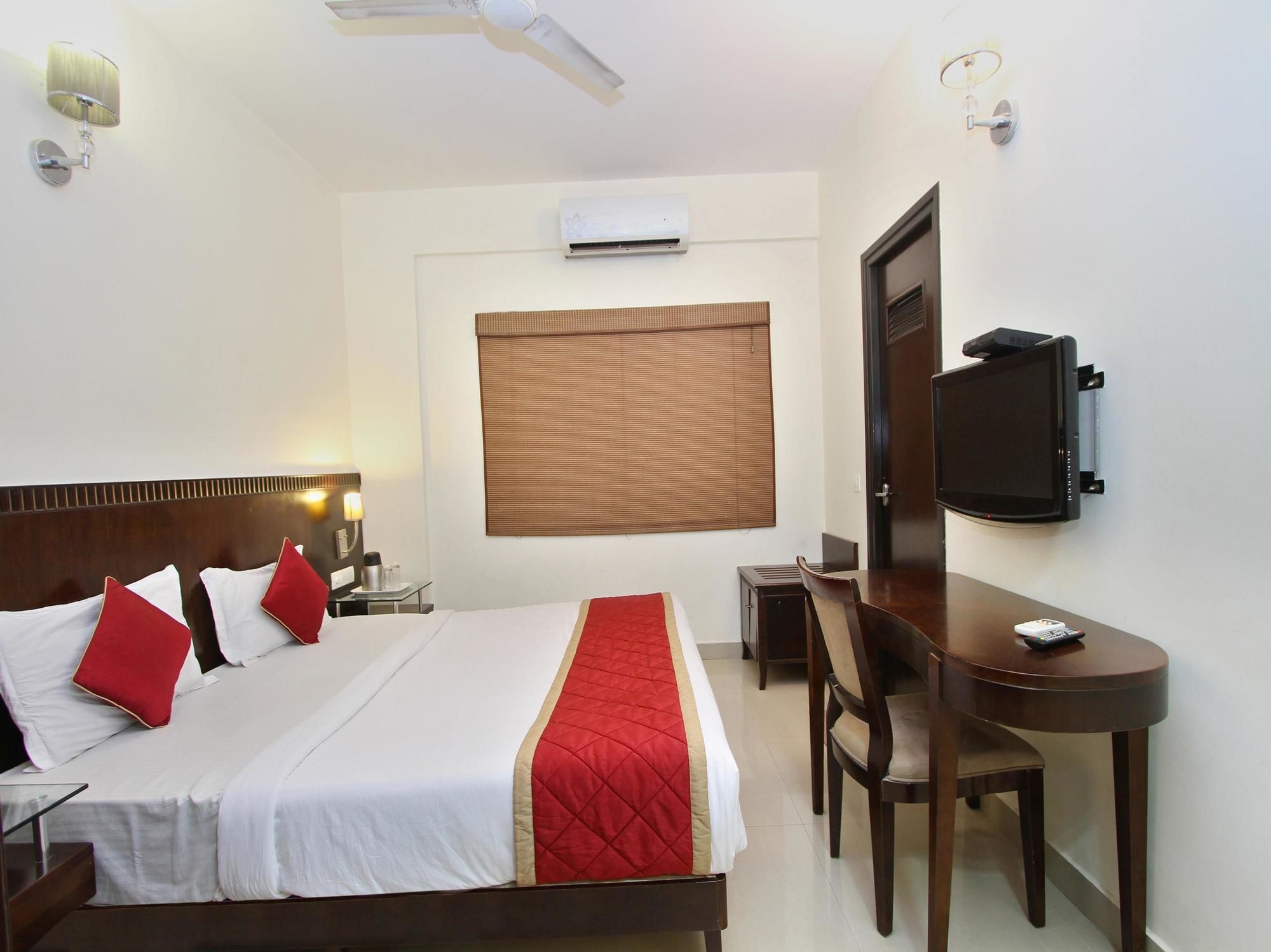 Oyo 435 Hotel Amshi International Bangalore Buitenkant foto