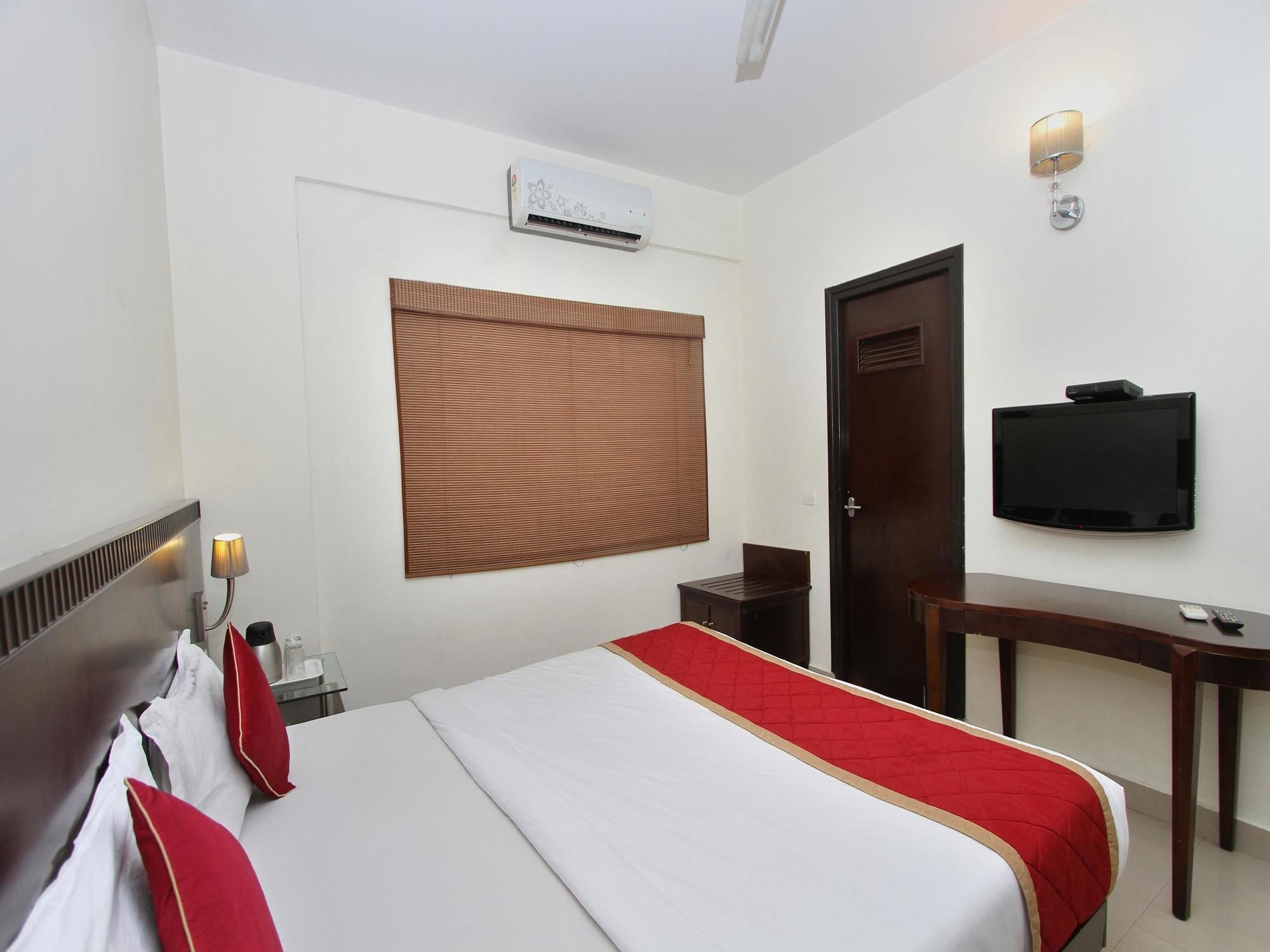 Oyo 435 Hotel Amshi International Bangalore Buitenkant foto