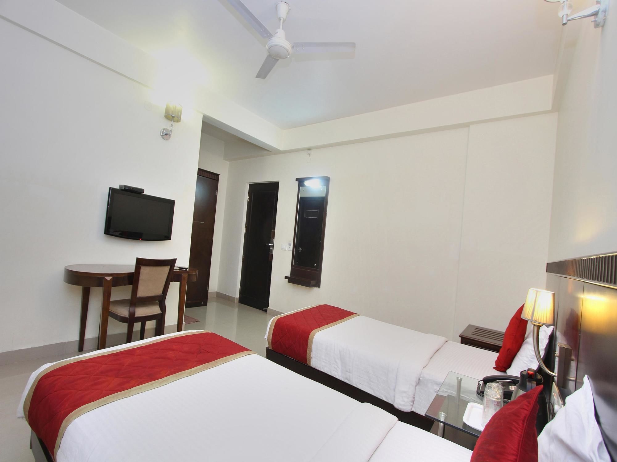 Oyo 435 Hotel Amshi International Bangalore Buitenkant foto