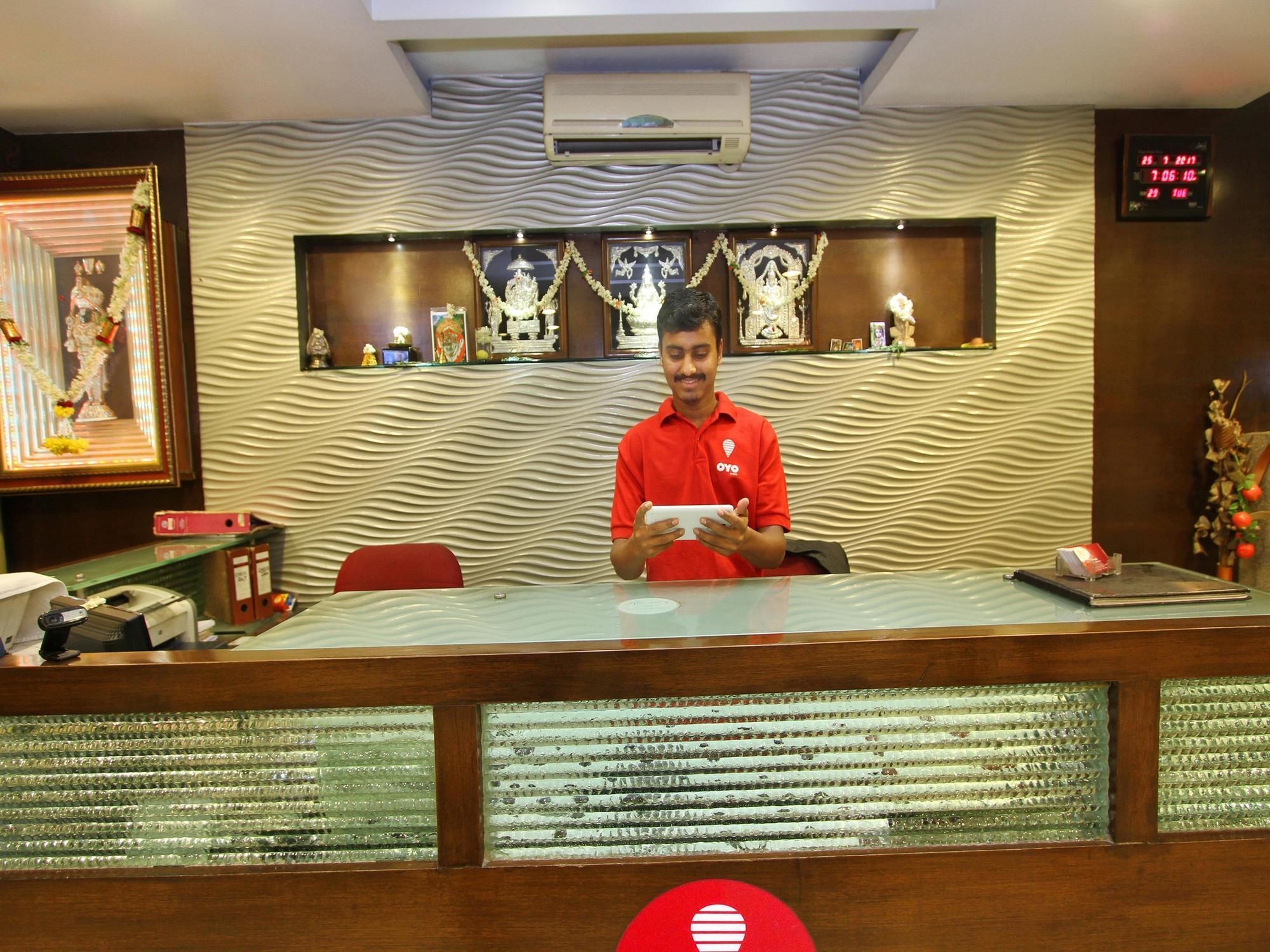 Oyo 435 Hotel Amshi International Bangalore Buitenkant foto