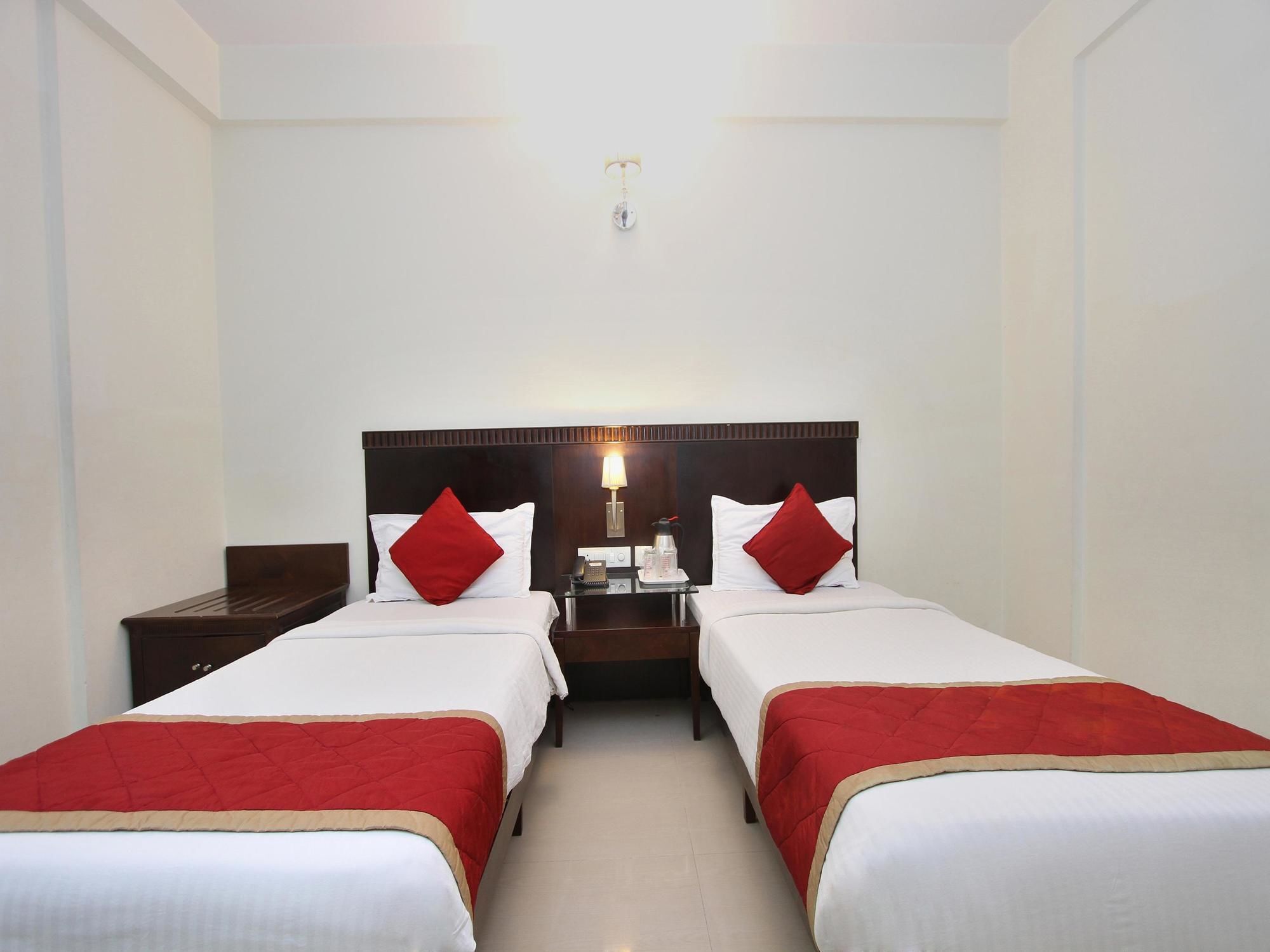 Oyo 435 Hotel Amshi International Bangalore Buitenkant foto
