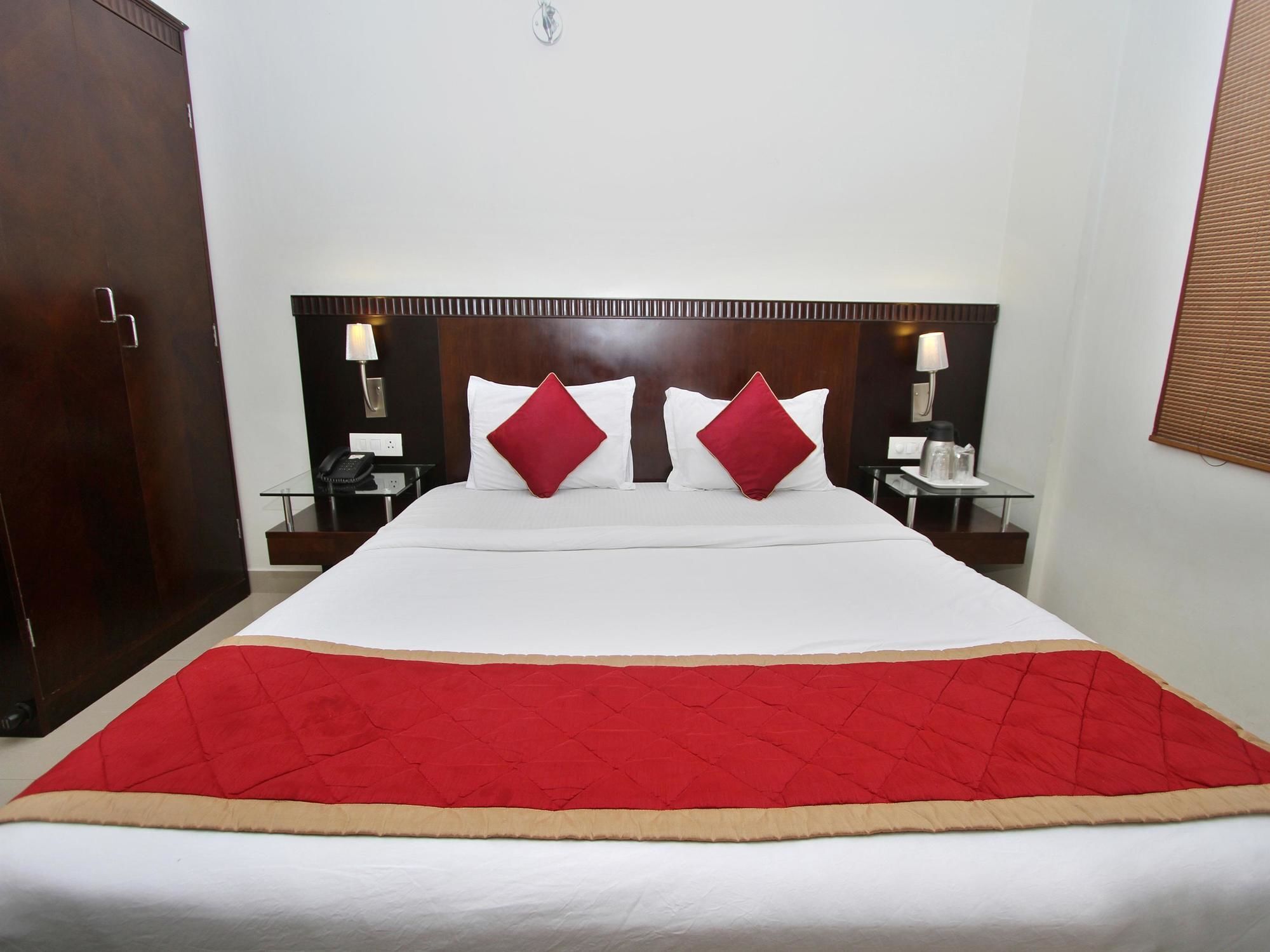 Oyo 435 Hotel Amshi International Bangalore Buitenkant foto